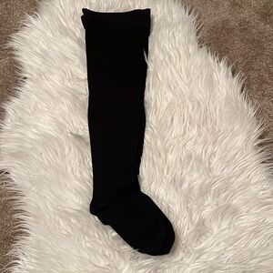 Beister 20-30 mmHg Black Compression Socks for Women/Men Thigh High, Closed Toe